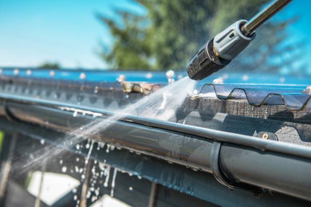 Best Pressure Washing Driveway  in Allouez, WI