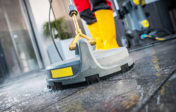Best Pressure Washing Contractors  in Allouez, WI