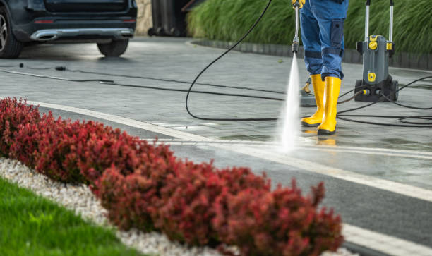 Best Residential Pressure Washing Services  in Allouez, WI