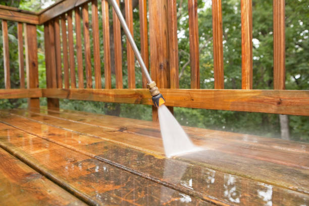 Why Choose Our Certified Pressure Washing Experts for Your Project Needs in Allouez, WI?